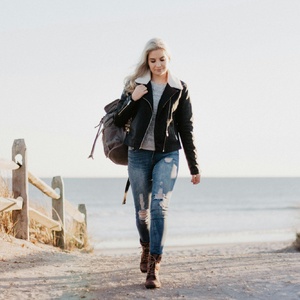 pexels-stockphotoartist-1034859jpg